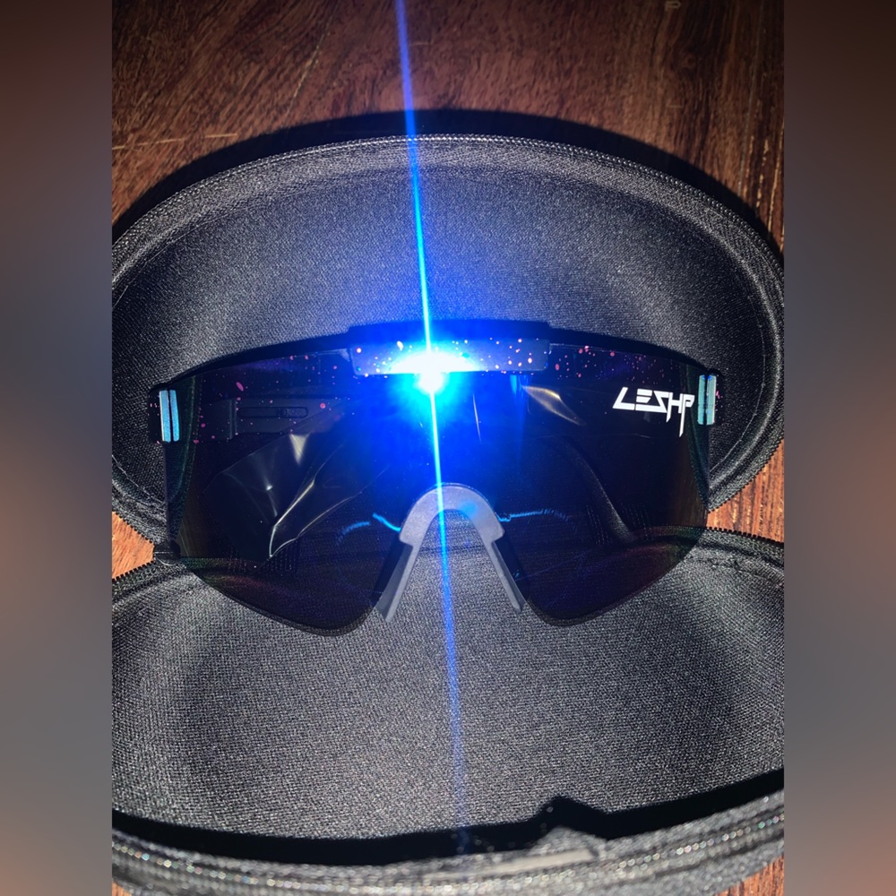 Leshp sunglasses black frame pink/blue specs